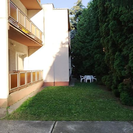 HajdúszoboszlóIldiko Apartman公寓 外观 照片